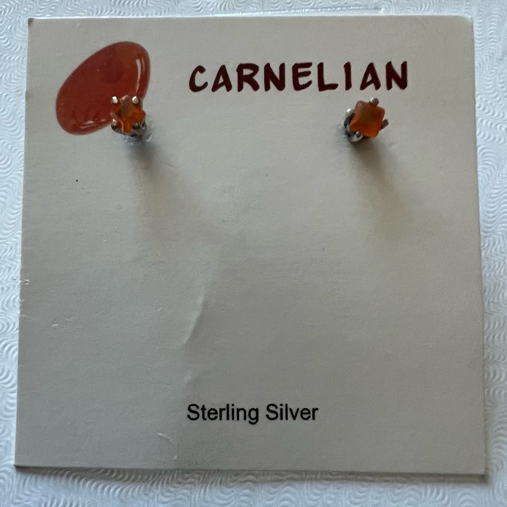 NWT Sterling Silver Carnelian Earring